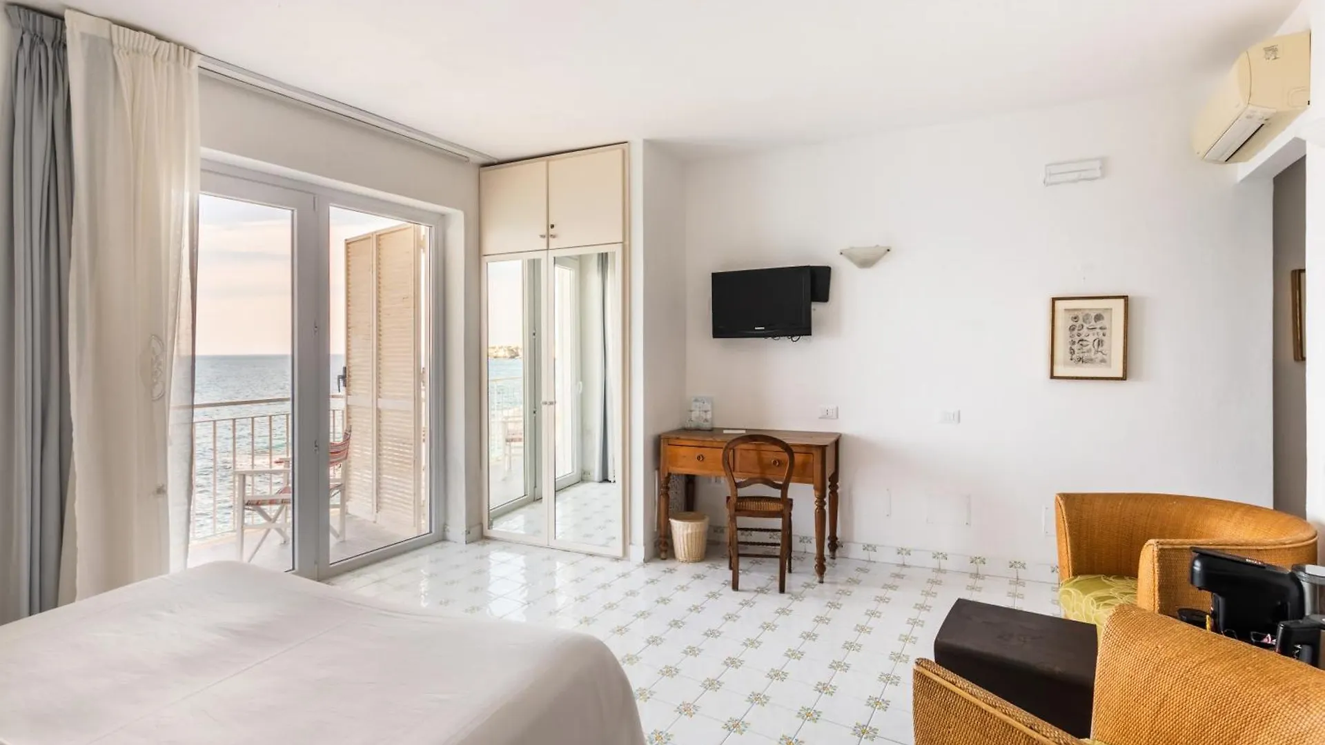 Giuggiulena Bed & Breakfast Syracuse